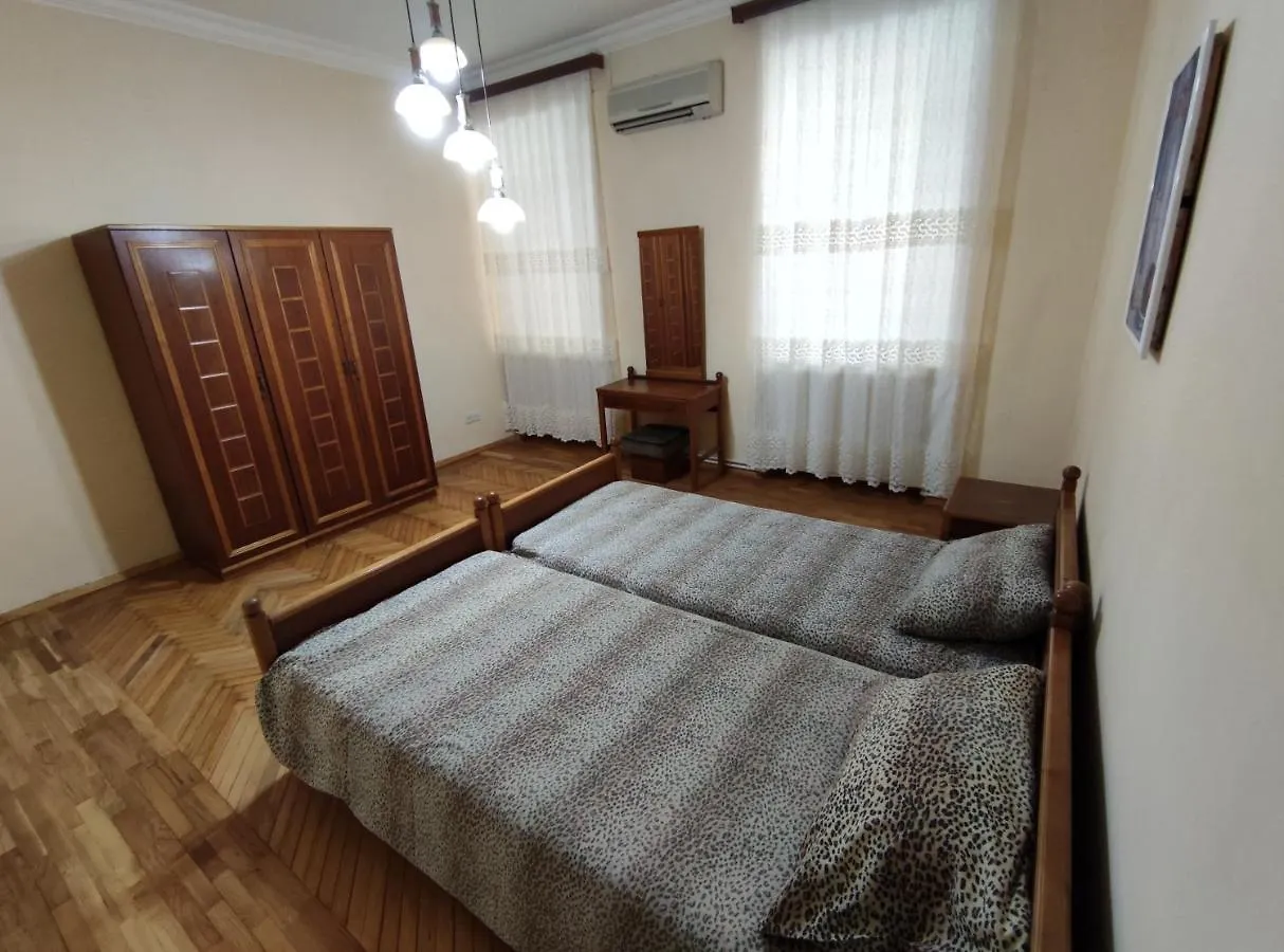 4 Rooms Cosy Apartment In Architectural Monument Of History And Culture Building Of Local Significance Of Azerbaijan. Baky