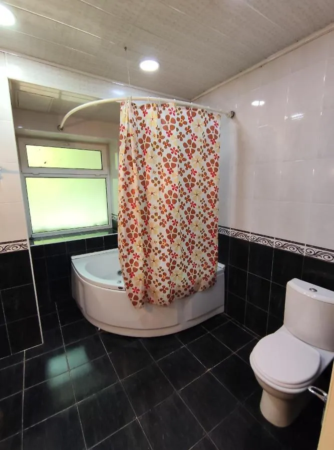 4 Rooms Cosy Apartment In Architectural Monument Of History And Culture Building Of Local Significance Of Azerbaijan. Μπακού 0*,